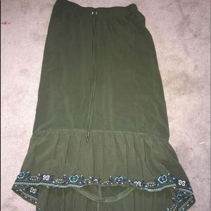 blue or green skirt
